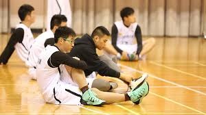 爱德华兹创3大神迹，森林狼反超湖人！米切尔30+8，兰德尔准3双